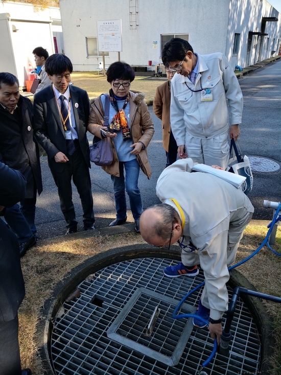 【長期貿易コース】藤沢市辻堂浄化センターで処理水再利用につき説明を受ける